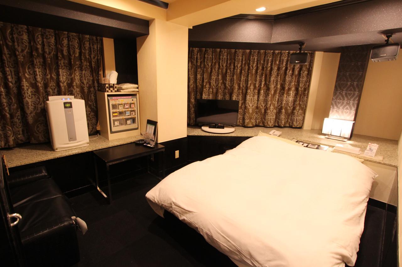 Lala Fleur (Adults Only) Hotel Osaka Bagian luar foto